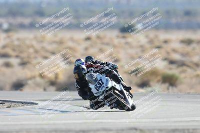 media/Dec-07-2025-CVMA (Sun) [[3e7d2de5dc]]/Race 12- Formula 40 MW and LW/